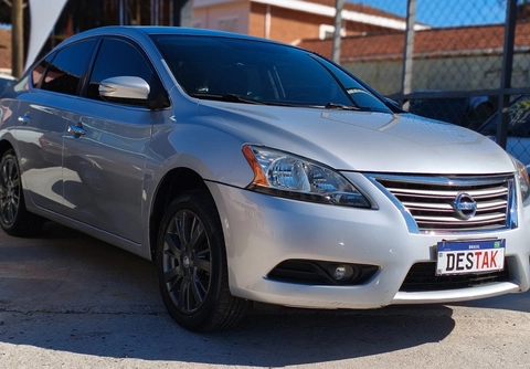 Nissan Sentra 2016 Prata — foto 1 de 3