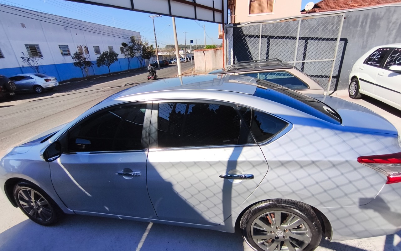 imagem-https://www.socarrao.com.br/sc-vehicle-images-prod/2152476/1781621408243-SU1HXzIwMjYwNTI5XzE0MjQyMS5qcGc.jpg