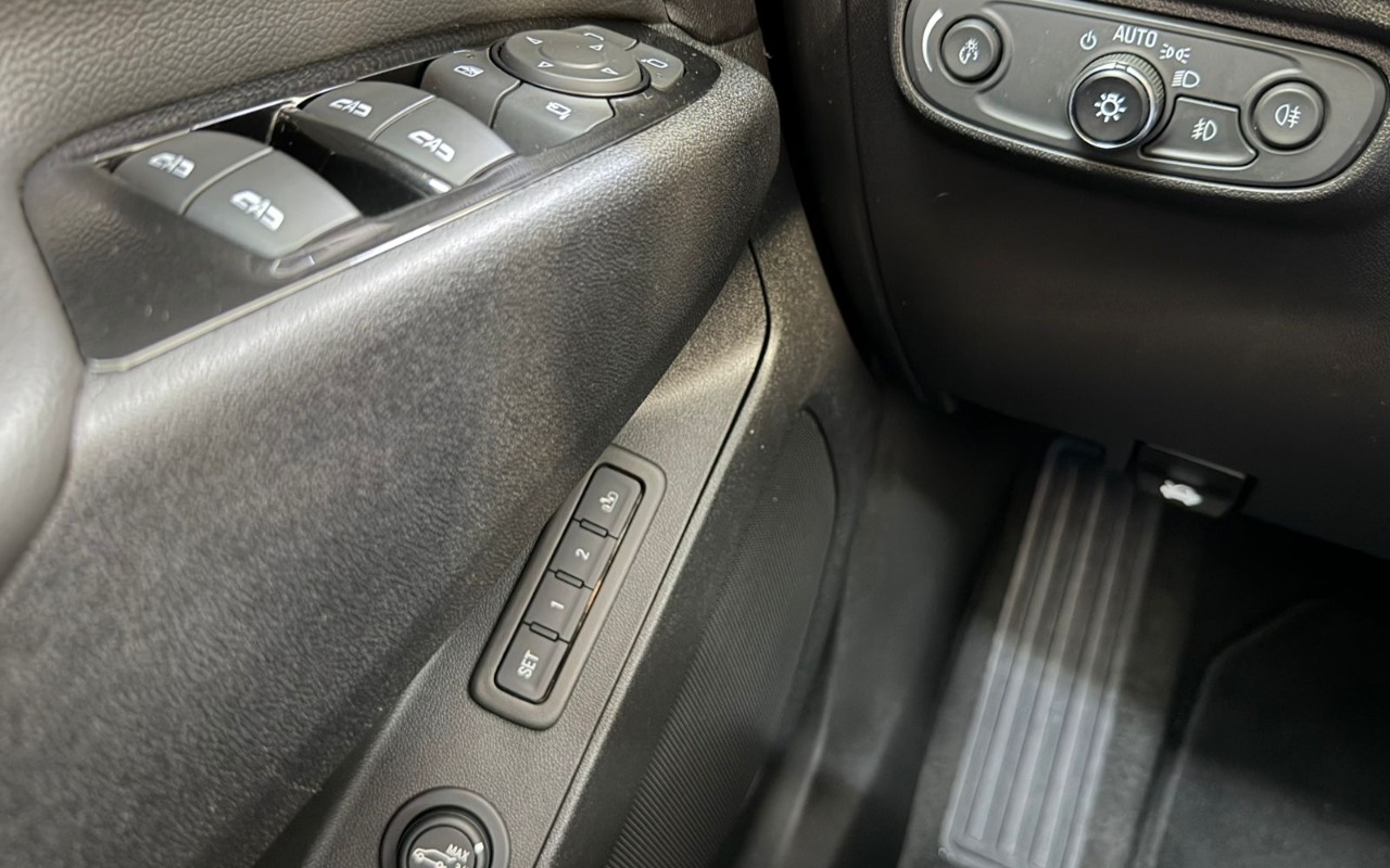 imagem-https://www.socarrao.com.br/sc-vehicle-images-prod/2152697/1781621089680-MjAuanBlZw.jpeg