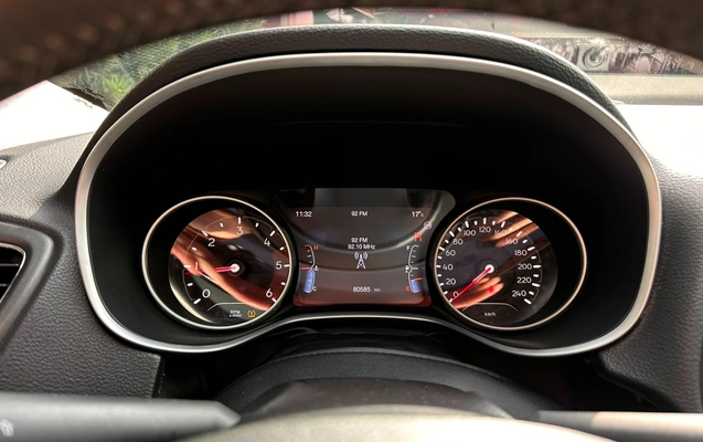 imagem-https://www.socarrao.com.br/sc-vehicle-images-prod/2153544/1781622300117-d6c695ab-77ee-4265-8494-c995dd69e34a.jpg