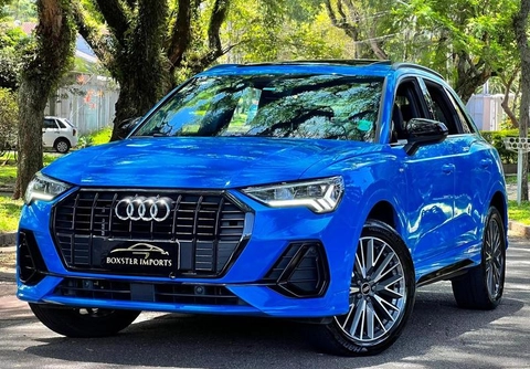 Audi Q3 2021 Azul — foto 1 de 3
