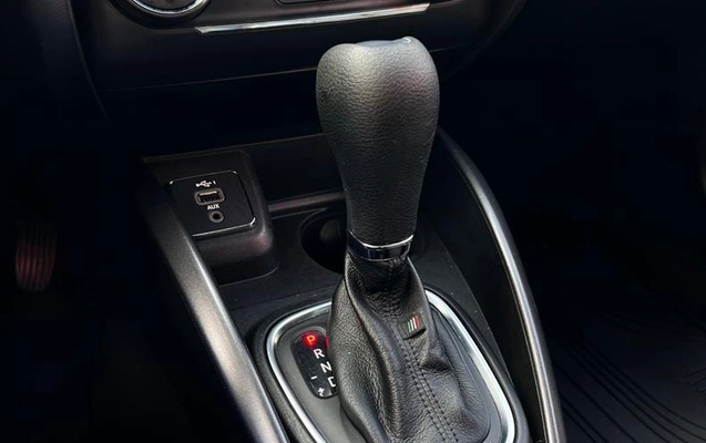 imagem-https://www.socarrao.com.br/sc-vehicle-images-prod/2155664/1781628282902-RHG-4H26_09.jpg