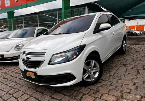 Chevrolet Prisma 2015 Branco — foto 1 de 3