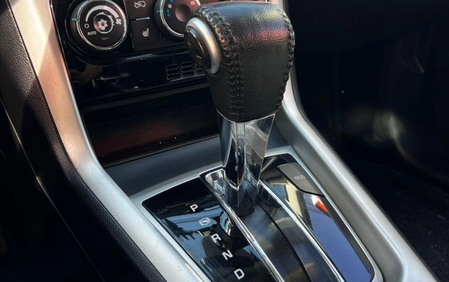 imagem-https://www.socarrao.com.br/sc-vehicle-images-prod/2155679/1781628328514-EMF-5B41_08.jpg