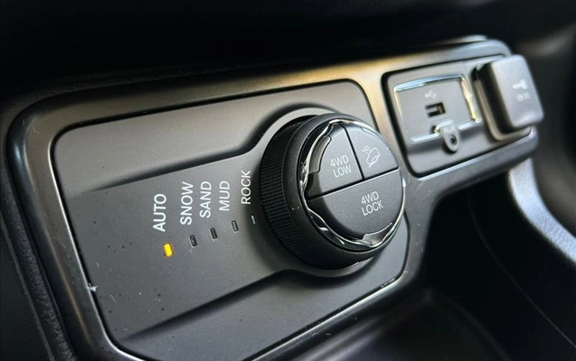 imagem-https://www.socarrao.com.br/sc-vehicle-images-prod/2155716/1781628445977-FVO-1E01_10.jpg