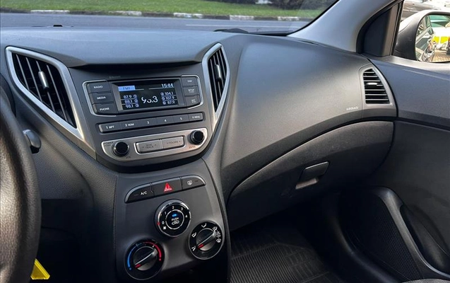 imagem-https://www.socarrao.com.br/sc-vehicle-images-prod/2155727/1781628466857-PYI-4C64_10.jpg