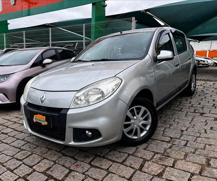 Renault Sandero 2013 Prata — foto 1 de 3