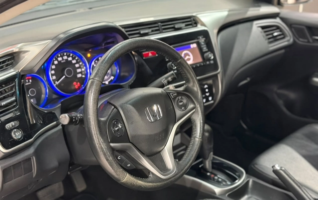 imagem-https://www.socarrao.com.br/sc-vehicle-images-prod/2155864/1789656739649-003_e68f37be15531bb0ef37a79f8837dc29.jpeg