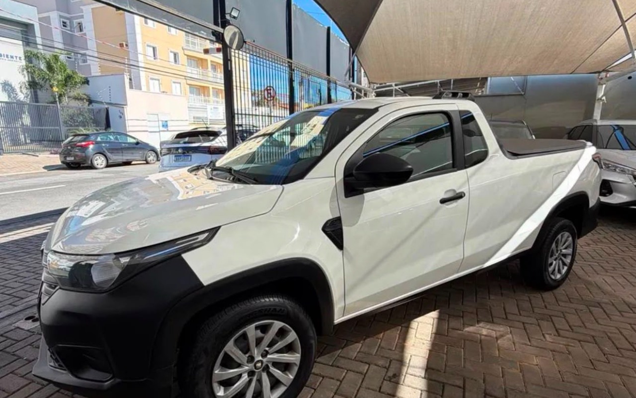 Fiat Strada 2023 Branco — foto 1 de 3