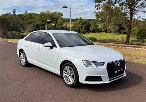 Audi A4 2019 Branco — foto 1 de 3