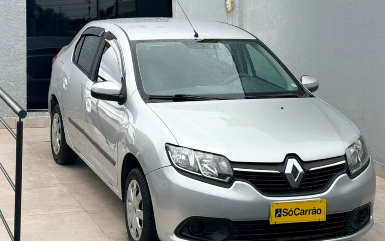 Renault Logan Expres. EasyR Hi-Flex 1.6 8V na cor Prata em Curitiba / PR - 2156183