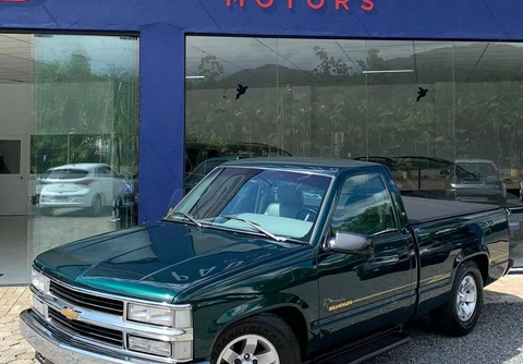 Chevrolet Silverado 2001 Verde — foto 1 de 3