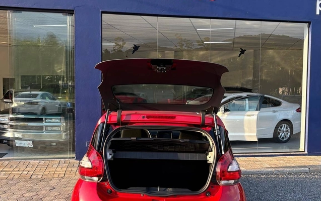 imagem-https://www.socarrao.com.br/sc-vehicle-images-prod/2156219/1781630197780-6cb599bfdf114fdbbdcca5e0f7247bcf_1775658537056.jpeg