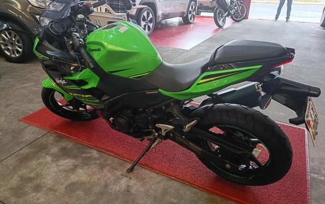 imagem-https://www.socarrao.com.br/sc-vehicle-images-prod/2156756/1785956883640-8185969_1_B_448f531358.jpeg