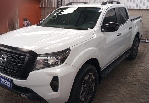 Nissan Frontier 2023 Branco — foto 1 de 3