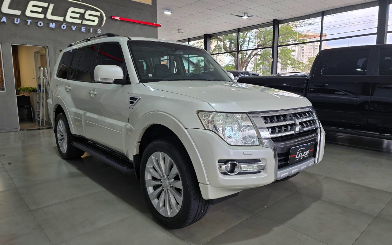 imagem-https://www.socarrao.com.br/sc-vehicle-images-prod/2157037/1781633334117-MjAyNjA2MTFfMTUxMjE5LmpwZw.jpg
