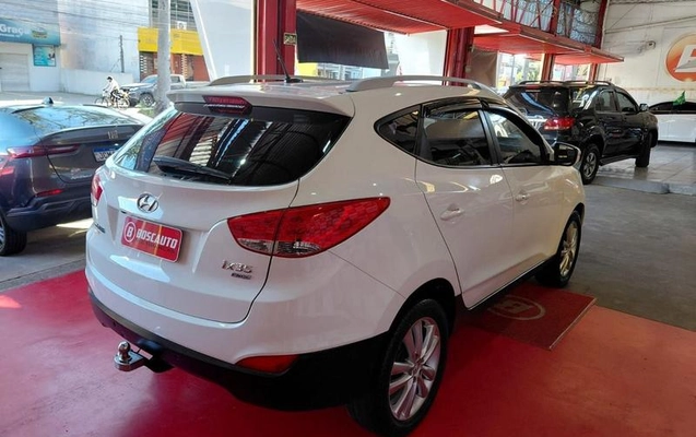 imagem-https://www.socarrao.com.br/sc-vehicle-images-prod/2157195/1781633627835-8168040_2_B_9f34031d7f.jpeg