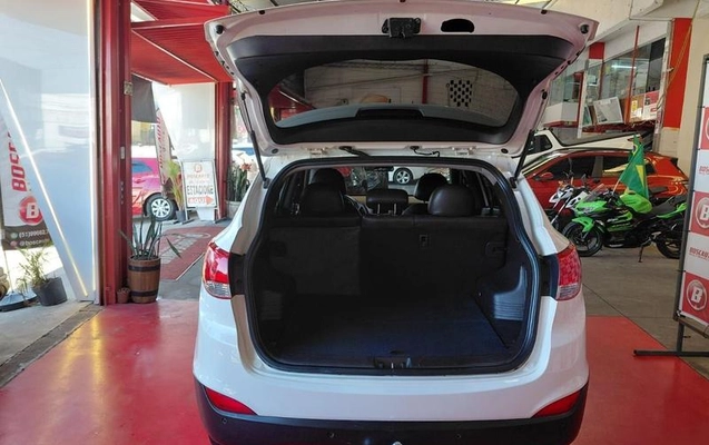 imagem-https://www.socarrao.com.br/sc-vehicle-images-prod/2157195/1781633627837-8168040_2_B_ee5507addb.jpeg