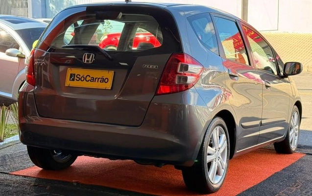 imagem-https://www.socarrao.com.br/sc-vehicle-images-prod/2157285/1787661644201-8152941_3_B_8bd7d00d43.jpeg