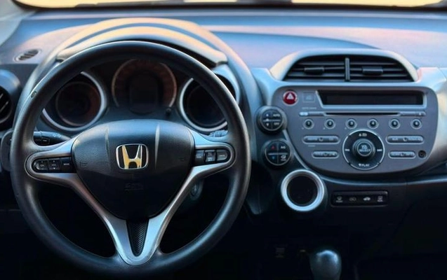 imagem-https://www.socarrao.com.br/sc-vehicle-images-prod/2157285/1787661644201-8152941_4_B_4b88720dd6.jpeg