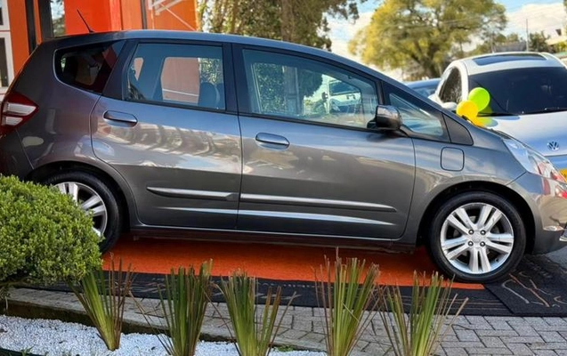 imagem-https://www.socarrao.com.br/sc-vehicle-images-prod/2157285/1787661644201-8152941_7_B_d33b4d4d47.jpeg