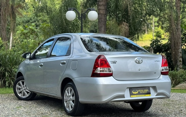 imagem-https://www.socarrao.com.br/sc-vehicle-images-prod/2157333/1781633777453-003_6b21eec0f26790d4baf5f1a6fd6833ad.jpeg