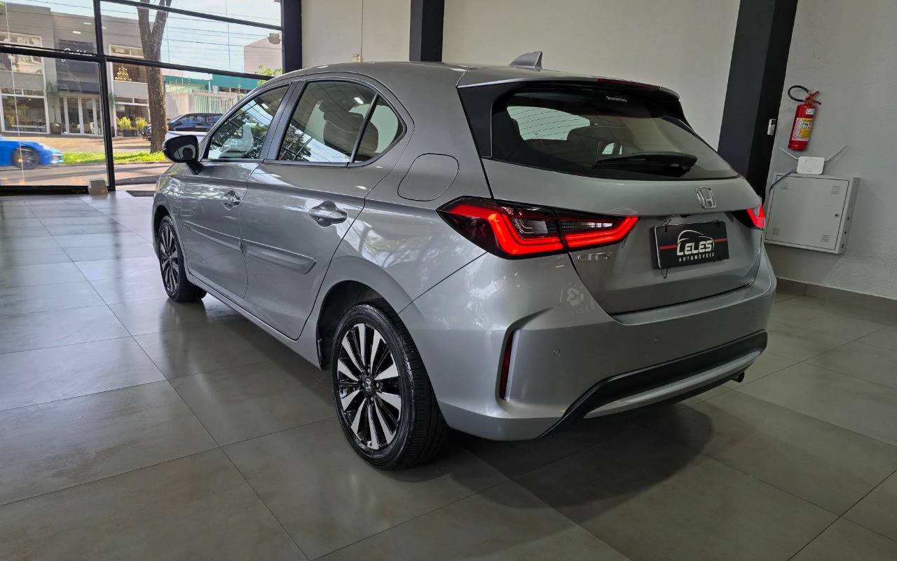 imagem-https://www.socarrao.com.br/sc-vehicle-images-prod/2157347/1781633791271-MjAyNjA1MzBfMDkyMjMxLmpwZw.jpg