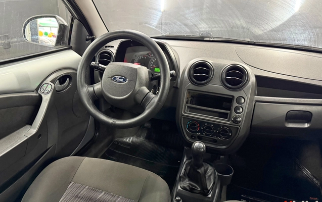 imagem-https://www.socarrao.com.br/sc-vehicle-images-prod/2158795/1788289608133-003_0aa3bb6a1c3a2834ee015a7e337a3ffe.png