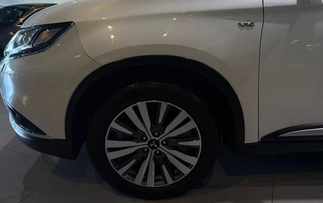 imagem-https://www.socarrao.com.br/sc-vehicle-images-prod/2159458/1791226760114-8175470_13_B_45da05f848.jpeg