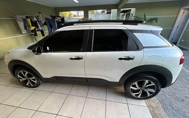 imagem-https://www.socarrao.com.br/sc-vehicle-images-prod/2159512/1781640605409-SU1HXzUyMTUuanBlZw.jpeg