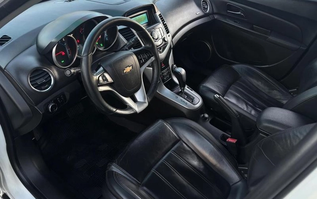 imagem-https://www.socarrao.com.br/sc-vehicle-images-prod/2159518/1781786763357-8193073_5_B_584e98c16a.jpeg