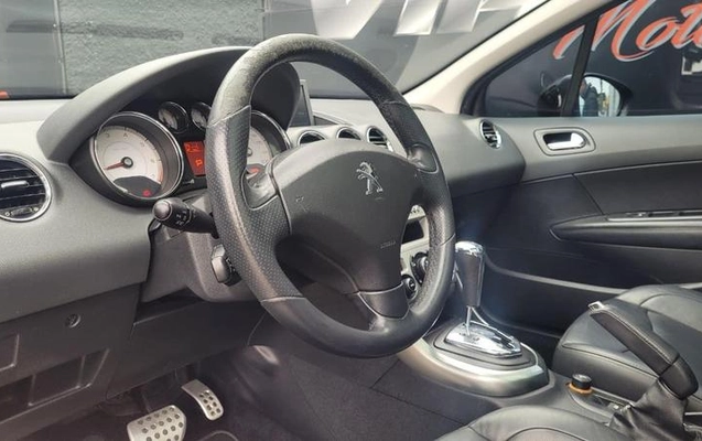 imagem-https://www.socarrao.com.br/sc-vehicle-images-prod/2159532/1786135113119-8193120_8_B_40b38b20a1.jpeg