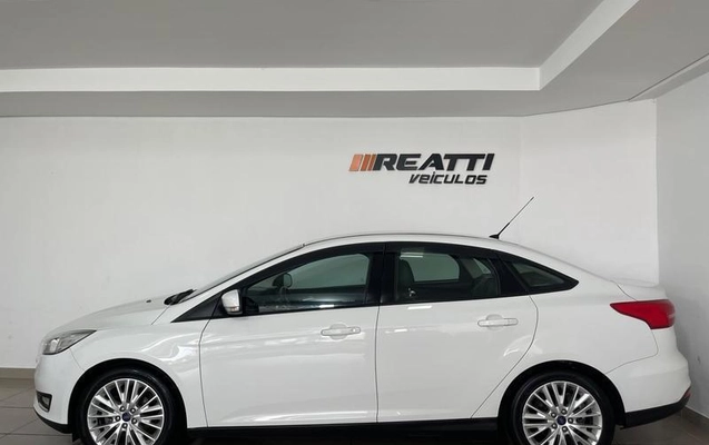 imagem-https://www.socarrao.com.br/sc-vehicle-images-prod/2159549/1788466277762-8192630_6_B_a10d6ff98c.jpeg