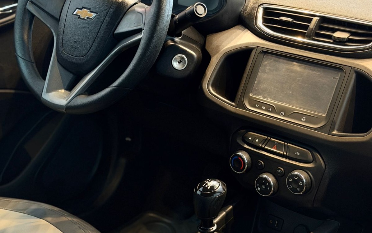 imagem-https://www.socarrao.com.br/sc-vehicle-images-prod/2159616/1781641645528-V2hhdHNBcHAgSW1hZ2UgMjAyNi0wNi0xNiBhdCAxNS4yMC4yNS5qcGVn.jpeg