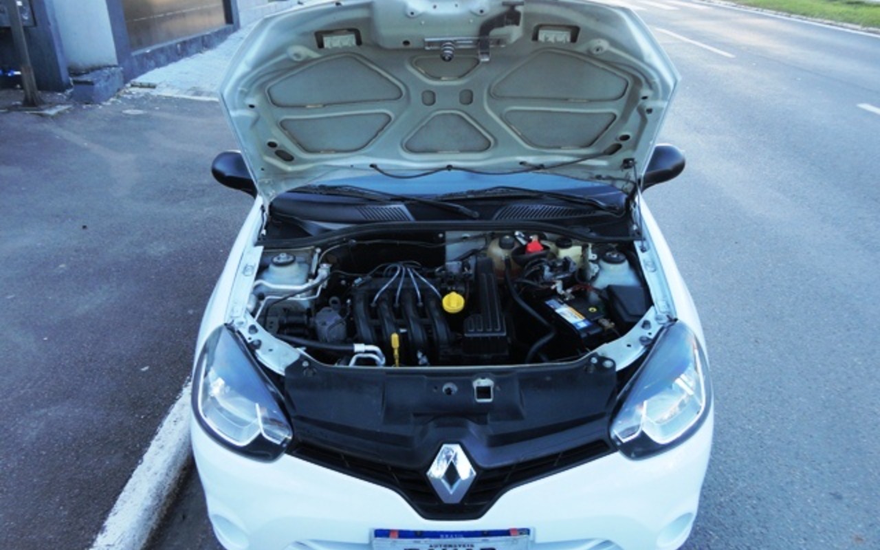 imagem-https://www.socarrao.com.br/sc-vehicle-images-prod/2159669/1781641864105-RFNDMDQ2NjkuSlBH.JPG
