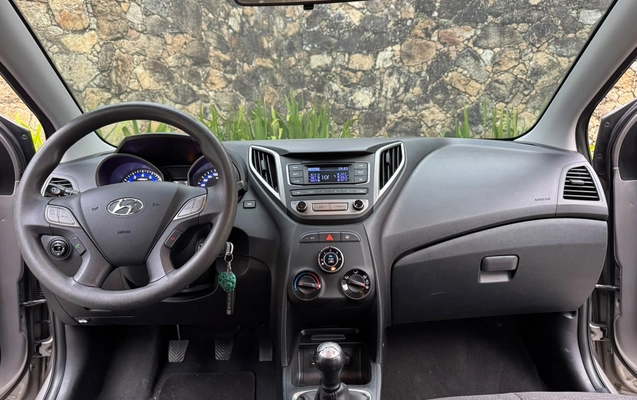imagem-https://www.socarrao.com.br/sc-vehicle-images-prod/2159800/1781642381387-003_b80dac0909bcdd83416523a7a6b04a14.jpeg