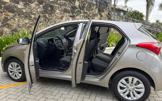 imagem-https://www.socarrao.com.br/sc-vehicle-images-prod/2159800/1781642381389-003_b39f27b1ad4f5c4739dda771a41774d5.jpeg