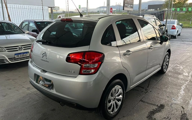 imagem-https://www.socarrao.com.br/sc-vehicle-images-prod/2159844/1788975317609-gb-39dbb38.jpg