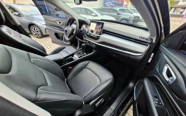 imagem-https://www.socarrao.com.br/sc-vehicle-images-prod/2159984/1789565648569-8139478_14_B_5048a87de3.jpeg