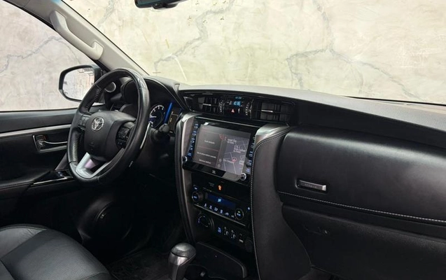 imagem-https://www.socarrao.com.br/sc-vehicle-images-prod/2160147/1787342418610-7991879_1_B_d74a5bee81.jpeg