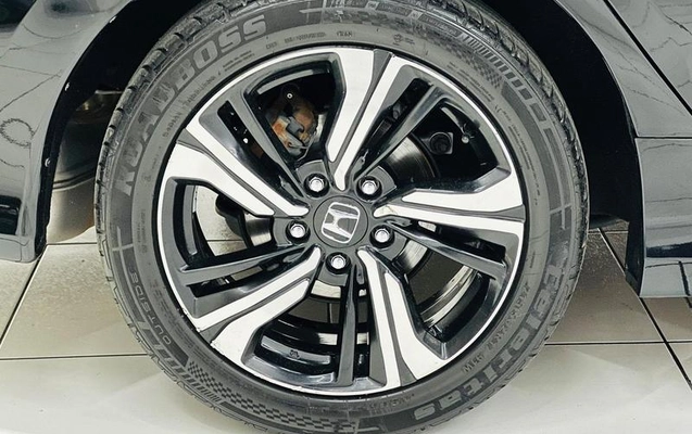 imagem-https://www.socarrao.com.br/sc-vehicle-images-prod/2160203/1785955885192-8193396_18_B_13f77be594.jpeg