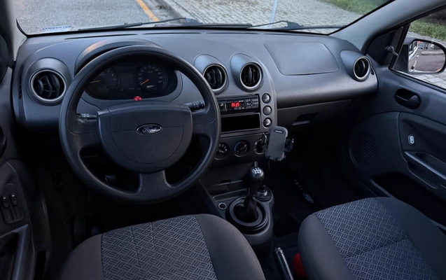 imagem-https://www.socarrao.com.br/sc-vehicle-images-prod/2160312/1781644605919-MTEuanBlZw.jpeg