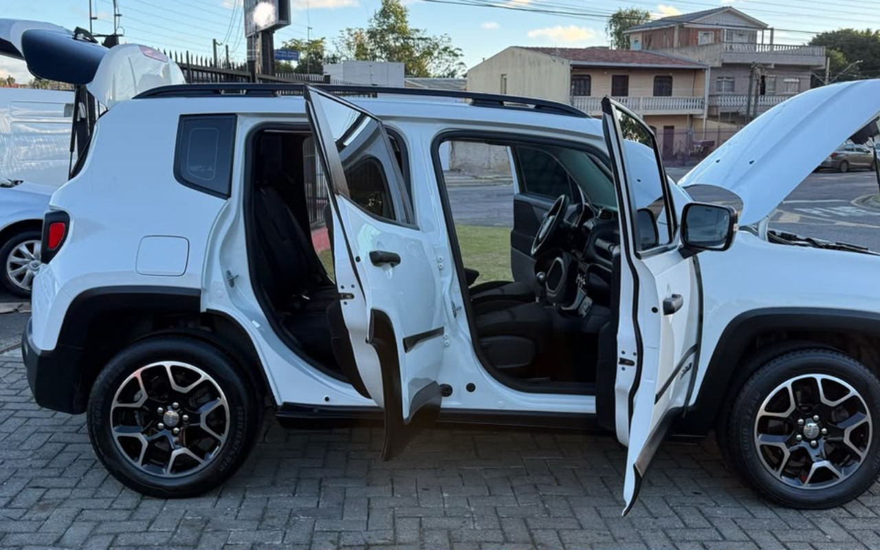 imagem-https://www.socarrao.com.br/sc-vehicle-images-prod/2164851/1781657339809-V2hhdHNBcHAgSW1hZ2UgMjAyNi0wNi0xNSBhdCAxOS4xNS4zNiAoMikuanBlZw.jpeg