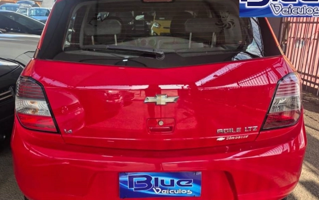 imagem-https://www.socarrao.com.br/sc-vehicle-images-prod/2165708/1781659717686-bWc2LmpwZWc.jpeg