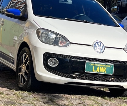 Volkswagen Up! 2017 Branco — foto 1 de 3