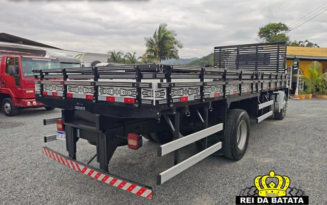 imagem-https://www.socarrao.com.br/sc-vehicle-images-prod/2174376/1781697163571-NS5qcGc.jpg