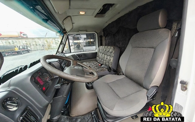 imagem-https://www.socarrao.com.br/sc-vehicle-images-prod/2174376/1781697163739-Ny5qcGc.jpg