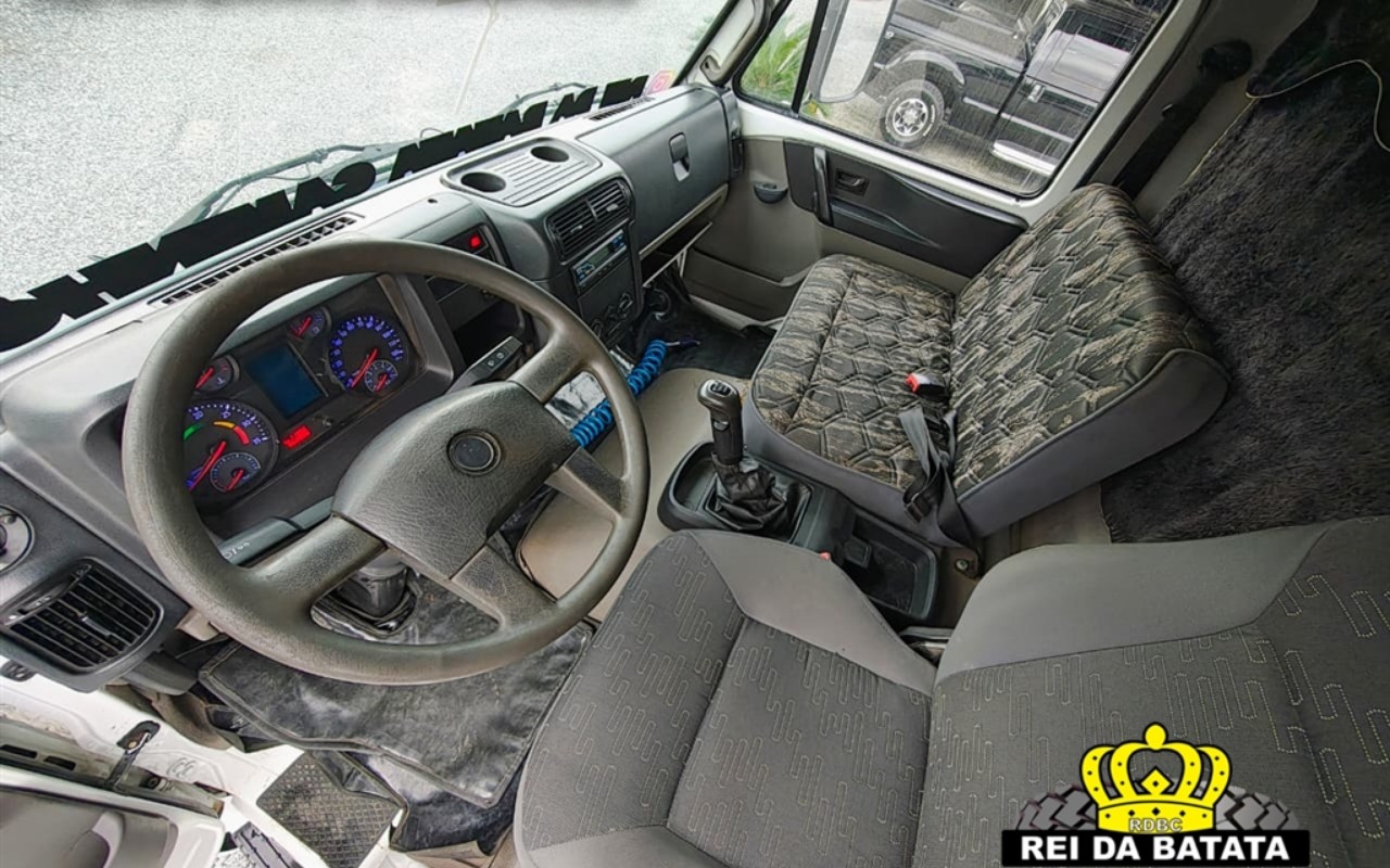 imagem-https://www.socarrao.com.br/sc-vehicle-images-prod/2174376/1781697163842-OC5qcGc.jpg