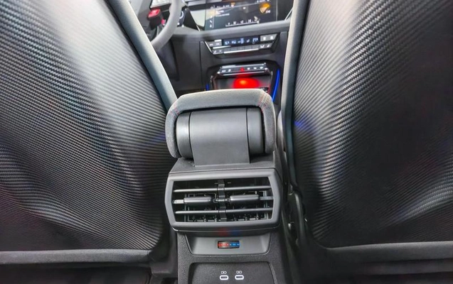 imagem-https://www.socarrao.com.br/sc-vehicle-images-prod/2174594/1787404857741-8189733_12_B_6fd90674b2.jpeg