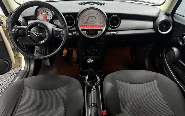 imagem-https://www.socarrao.com.br/sc-vehicle-images-prod/2174661/1781699231123-9052146b-8868-4d4d-bc79-9fa059faf3f8.jpeg